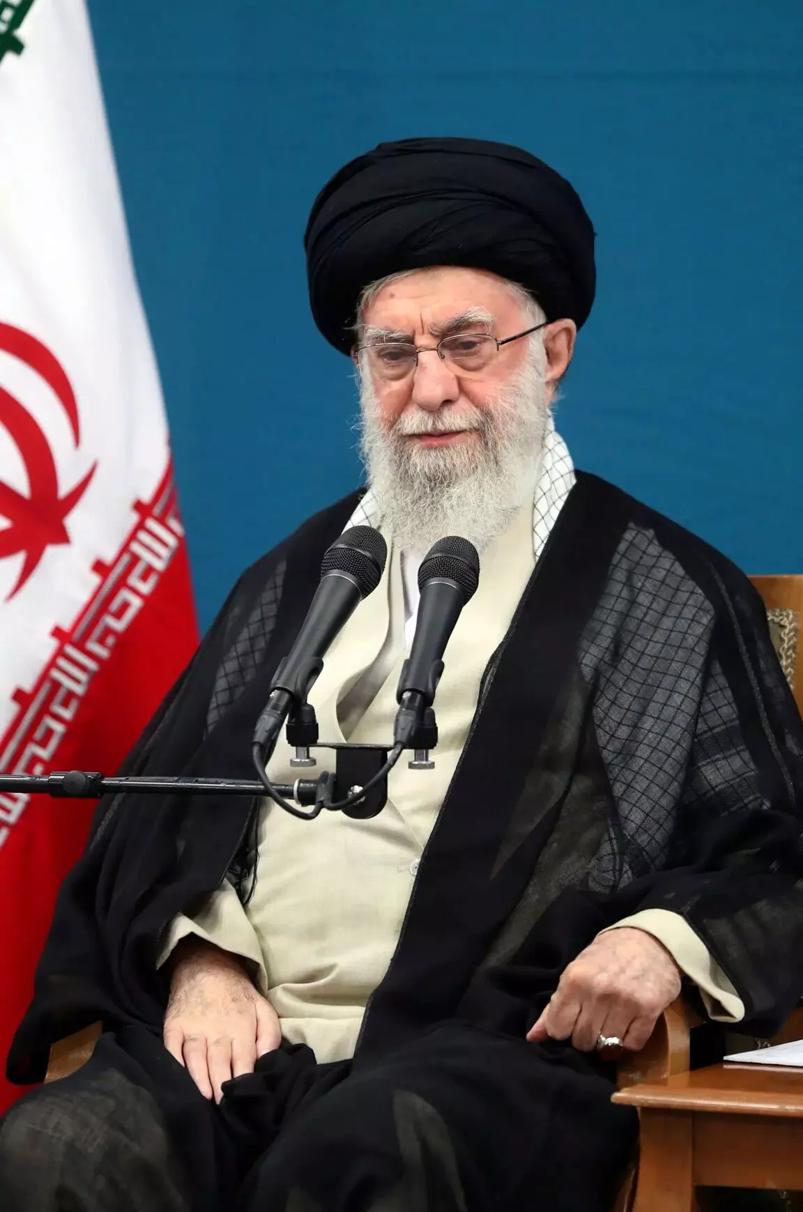 Khamenei’s Sharp Counter to Trump: మీ సొంత దేశం మీద దృష్టి పెట్టండి: ఇరాన్ నిరసనలపై ట్రంప్కు ఖమేనీ కౌంటర్ Khamenei’s Sharp Counter to Trump: మీ సొంత దేశం మీద దృష్టి పెట్టండి: ఇరాన్ నిరసనలపై ట్రంప్కు ఖమేనీ కౌంటర్