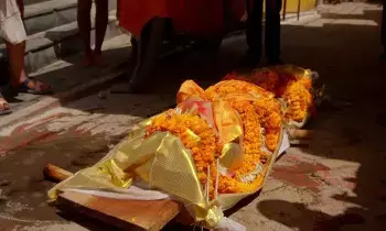 Speaking Ill of the Dead: చనిపోయిన వారి గురించి చెడుగా మాట్లాడుతున్నారా..? అయితే ఈ కర్మ ఫలాలు తప్పవు! Speaking Ill of the Dead: చనిపోయిన వారి గురించి చెడుగా మాట్లాడుతున్నారా..? అయితే ఈ కర్మ ఫలాలు తప్పవు!
