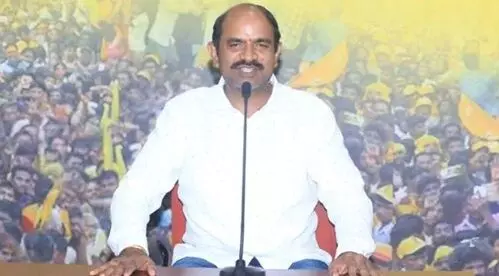 Kalichetti Appalanayudu Fire: కలిశెట్టి అప్పలనాయుడు ఫైర్: తాడేపల్లి ప్యాలెస్ ఎప్పుడైనా మునిగిందా? బెంగళూరు ప్యాలెస్లో కుట్రలు పన్నుతున్నారు జగన్! Kalichetti Appalanayudu Fire: కలిశెట్టి అప్పలనాయుడు ఫైర్: తాడేపల్లి ప్యాలెస్ ఎప్పుడైనా మునిగిందా? బెంగళూరు ప్యాలెస్లో కుట్రలు పన్నుతున్నారు జగన్!