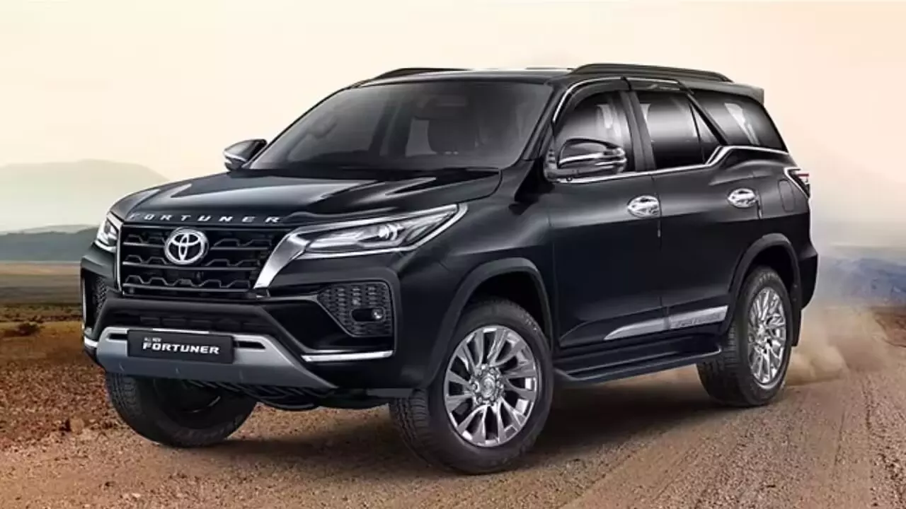 Toyota Fortuner : ఫార్చ్యూనర్ కొనాలంటే జేబు ఖాళీ అవ్వాల్సిందే..కొత్త ఆన్-రోడ్ ధరల లిస్ట్ ఇదే! Toyota Fortuner : ఫార్చ్యూనర్ కొనాలంటే జేబు ఖాళీ అవ్వాల్సిందే..కొత్త ఆన్-రోడ్ ధరల లిస్ట్ ఇదే!