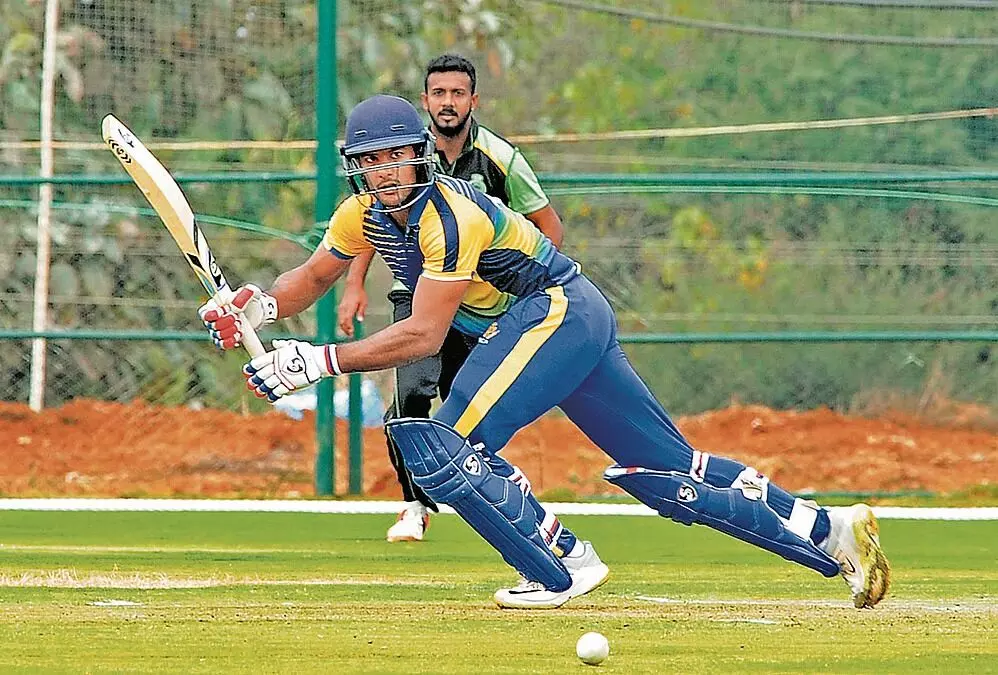 Vijay Hazare Trophy: వరుసగా నాల్గో సారి సెమీస్ కు కర్ణాటక Vijay Hazare Trophy: వరుసగా నాల్గో సారి సెమీస్ కు కర్ణాటక