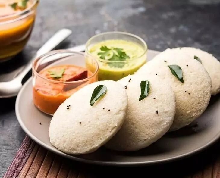 Skipping Breakfast: బ్రేక్ఫాస్ట్ స్కిప్ చేస్తే.. గుండెకు ముప్పే Skipping Breakfast: బ్రేక్ఫాస్ట్ స్కిప్ చేస్తే.. గుండెకు ముప్పే