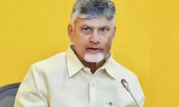 CM Chandrababu Orders: సార్లంకపల్లె అగ్నిప్రమాద బాధితులకు అండగా ఉండాలి: సీఎం చంద్రబాబు ఆదేశం CM Chandrababu Orders: సార్లంకపల్లె అగ్నిప్రమాద బాధితులకు అండగా ఉండాలి: సీఎం చంద్రబాబు ఆదేశం