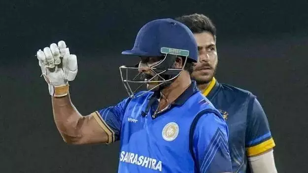 Vijay Hazare Trophy Final Clash: విజయ్ హజారే ట్రోఫీ ఫైనల్ పోరు..విదర్భ vs సౌరాష్ట్ర Vijay Hazare Trophy Final Clash: విజయ్ హజారే ట్రోఫీ ఫైనల్ పోరు..విదర్భ vs సౌరాష్ట్ర
