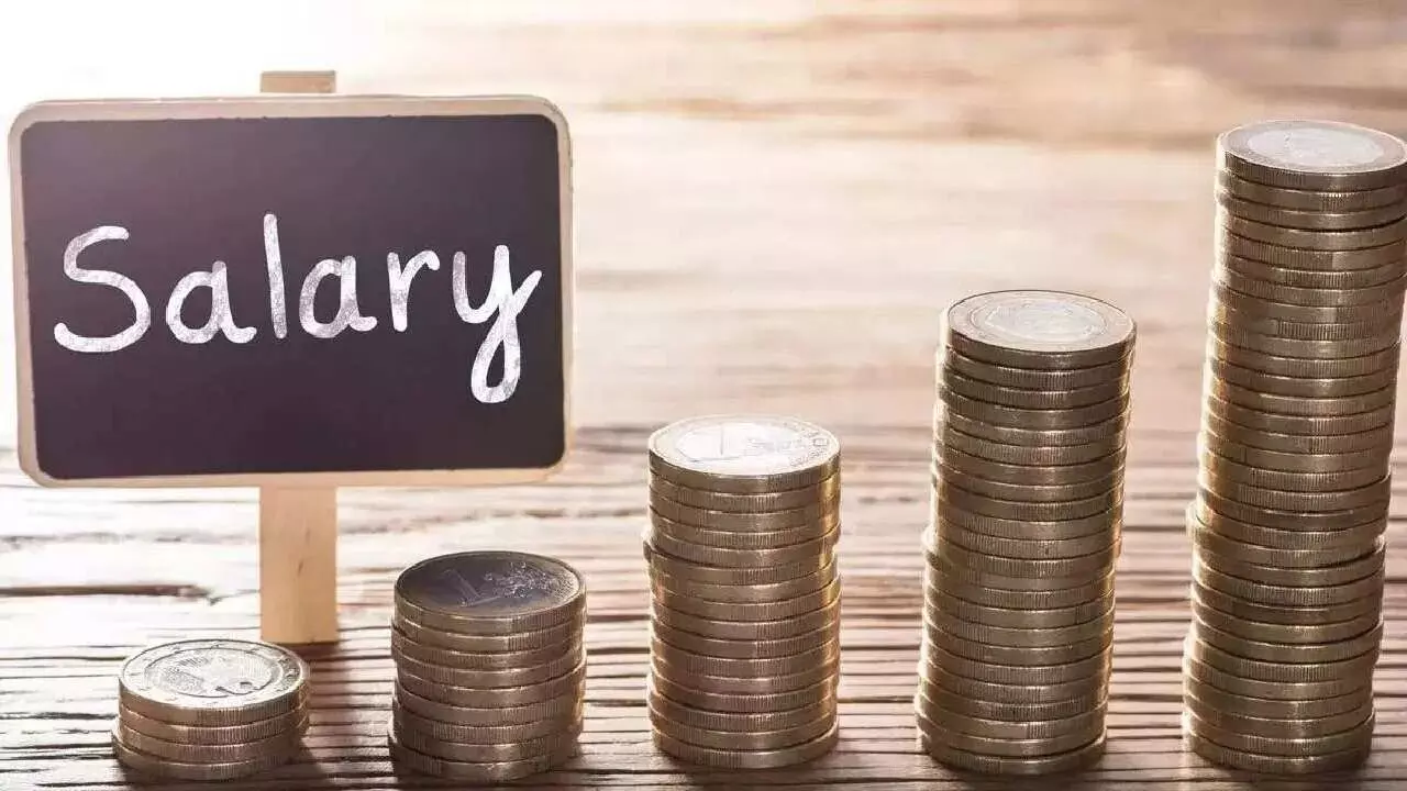 Salary Account : ఉద్యోగులకు జాక్పాట్..కొత్త శాలరీ అకౌంట్తో రూ.2 కోట్ల ఇన్సూరెన్స్..తక్కువ వడ్డీకే రుణాలు Salary Account : ఉద్యోగులకు జాక్పాట్..కొత్త శాలరీ అకౌంట్తో రూ.2 కోట్ల ఇన్సూరెన్స్..తక్కువ వడ్డీకే రుణాలు