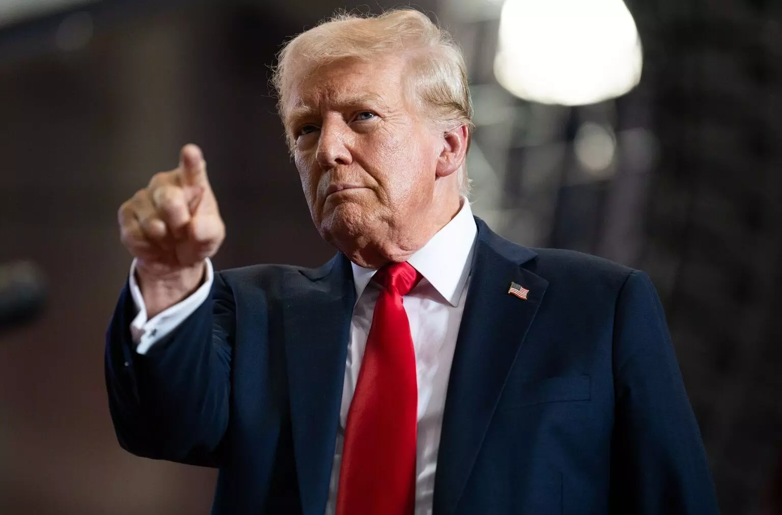 Trump’s Warning: ట్రంప్ హెచ్చరిక: గ్రీన్లాండ్ను అమెరికా సొంతం చేసుకుంటుంది.. రష్యా ముప్పు తప్పదు! Trump’s Warning: ట్రంప్ హెచ్చరిక: గ్రీన్లాండ్ను అమెరికా సొంతం చేసుకుంటుంది.. రష్యా ముప్పు తప్పదు!
