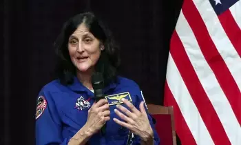 Sunita Williams: సునీతా విలియమ్స్: 27 ఏళ్ల అంతరిక్ష యాత్ర ముగింపు - నాసా నుంచి రిటైర్ Sunita Williams: సునీతా విలియమ్స్: 27 ఏళ్ల అంతరిక్ష యాత్ర ముగింపు - నాసా నుంచి రిటైర్