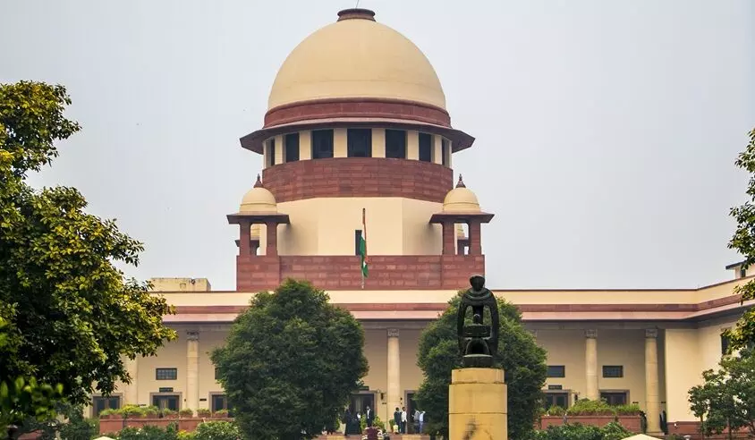 Supreme Court Orders: వాయు కాలుష్య నియంత్రణకు సమగ్ర కార్యాచరణ ప్రణాళిక సమర్పించండి: సుప్రీంకోర్టు ఆదేశం Supreme Court Orders: వాయు కాలుష్య నియంత్రణకు సమగ్ర కార్యాచరణ ప్రణాళిక సమర్పించండి: సుప్రీంకోర్టు ఆదేశం