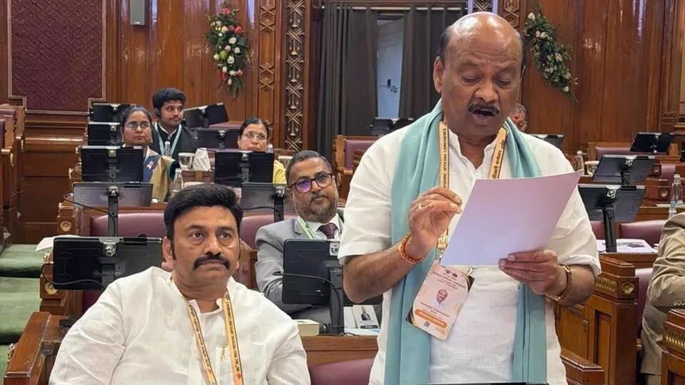 Andhra Pradesh Legislative Assembly Speaker Chintakayala Ayyanna Patrudu: ఆంధ్రప్రదేశ్ శాసనసభ స్పీకర్ అయ్యన్న పాత్రుడు సంచలన వ్యాఖ్యలు: అసెంబ్లీకి రాని ఎమ్మెల్యేలకు జీతం కోత.. రీకాల్ హక్కు ప్రజలకు కల్పించాలి Andhra Pradesh Legislative Assembly Speaker Chintakayala Ayyanna Patrudu: ఆంధ్రప్రదేశ్ శాసనసభ స్పీకర్ అయ్యన్న పాత్రుడు సంచలన వ్యాఖ్యలు: అసెంబ్లీకి రాని ఎమ్మెల్యేలకు జీతం కోత.. రీకాల్ హక్కు ప్రజలకు కల్పించాలి