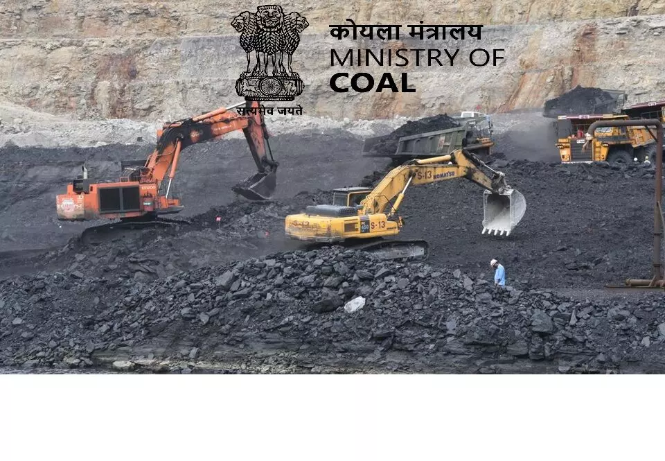 Singareni Collieries Company Limited (SCCL): సింగరేణి: నైనీ టెండరు రద్దు.. సీఎస్ఆర్ నిధుల వినియోగంపై విచారణకు సాంకేతిక కమిటీ Singareni Collieries Company Limited (SCCL): సింగరేణి: నైనీ టెండరు రద్దు.. సీఎస్ఆర్ నిధుల వినియోగంపై విచారణకు సాంకేతిక కమిటీ