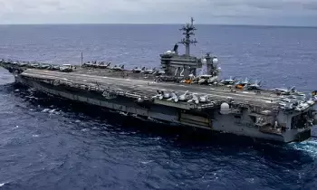 USA–Iran Tensions: USA-ఇరాన్ ఉద్రిక్తత: అబ్రహం లింకన్ యుద్ధనౌకతో అమెరికా మధ్యప్రాచ్యంలో బలపరిచిన అగ్రరాజ్యం.. దాడి సూచనలు? USA–Iran Tensions: USA-ఇరాన్ ఉద్రిక్తత: అబ్రహం లింకన్ యుద్ధనౌకతో అమెరికా మధ్యప్రాచ్యంలో బలపరిచిన అగ్రరాజ్యం.. దాడి సూచనలు?