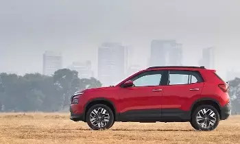 Skoda Kylaq : కైలాక్ కొనాలనుకుంటున్నారా? ఏ వేరియంట్ పై ఎంత పెరిగిందో తెలుసా ? Skoda Kylaq : కైలాక్ కొనాలనుకుంటున్నారా? ఏ వేరియంట్ పై ఎంత పెరిగిందో తెలుసా ?