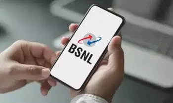 BSNL : జియో, ఎయిర్టెల్కు బిఎస్ఎన్ఎల్ చెక్..రూ.2626కే ఏడాది మొత్తం డేటా పండగ BSNL : జియో, ఎయిర్టెల్కు బిఎస్ఎన్ఎల్ చెక్..రూ.2626కే ఏడాది మొత్తం డేటా పండగ