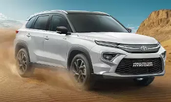 Toyota : టయోటా బంపర్ ఆఫర్..కేవలం రూ.29,499తో బేస్ మోడల్ను టాప్ ఎండ్గా మార్చుకోండి Toyota : టయోటా బంపర్ ఆఫర్..కేవలం రూ.29,499తో బేస్ మోడల్ను టాప్ ఎండ్గా మార్చుకోండి