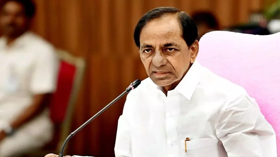 Phone Tapping Case: ఫోన్ ట్యాపింగ్ కేసు: కేసీఆర్కు సిట్ నోటీసులు.. విచారణకు పిలుపు Phone Tapping Case: ఫోన్ ట్యాపింగ్ కేసు: కేసీఆర్కు సిట్ నోటీసులు.. విచారణకు పిలుపు