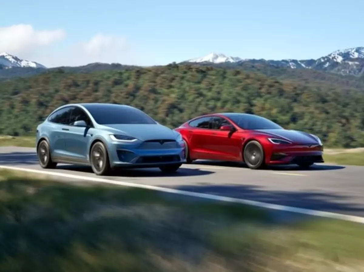 Tesla : టెస్లా షాకింగ్ నిర్ణయం.. మోడల్ S, మోడల్ X కార్లకు గుడ్ బై Tesla : టెస్లా షాకింగ్ నిర్ణయం.. మోడల్ S, మోడల్ X కార్లకు గుడ్ బై