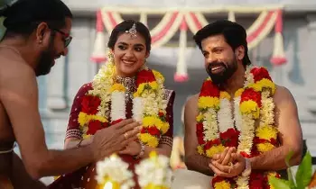 Actress Keerthy Suresh: పారిపోయి పెళ్లి చేసుకుందామనుకున్నా.. Actress Keerthy Suresh: పారిపోయి పెళ్లి చేసుకుందామనుకున్నా..