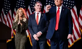 US President Donald Trump: అమెరికా ఇంటీరియర్ సెక్రటరీగా డగ్ బర్గమ్ను నియమించినందుకు ట్రంప్ విచిత్ర వ్యాఖ్యలు US President Donald Trump: అమెరికా ఇంటీరియర్ సెక్రటరీగా డగ్ బర్గమ్ను నియమించినందుకు ట్రంప్ విచిత్ర వ్యాఖ్యలు