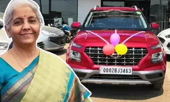 Budget 2026 : ఎలక్ట్రిక్ వాహనాలపై పన్నుల తగ్గింపు ఉండాలా? స్కోడా, ఎంజీ మోటార్స్ ఏం అడుగుతున్నాయి? Budget 2026 : ఎలక్ట్రిక్ వాహనాలపై పన్నుల తగ్గింపు ఉండాలా? స్కోడా, ఎంజీ మోటార్స్ ఏం అడుగుతున్నాయి?