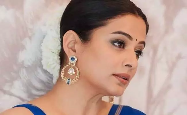 Unstoppable Priyamani Craze: తగ్గని ప్రియమణి క్రేజ్… తెలుగులో భారీ రెమ్యునరేషన్! Unstoppable Priyamani Craze: తగ్గని ప్రియమణి క్రేజ్… తెలుగులో భారీ రెమ్యునరేషన్!