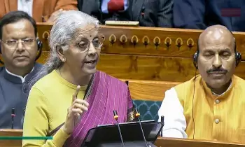 Budget 2026 : రాష్ట్రాలకు బడ్జెట్ కానుక..రూ.1.4లక్షల కోట్ల గ్రాంట్లు..16వ ఆర్థిక సంఘం సిఫార్సులకు ఓకే
