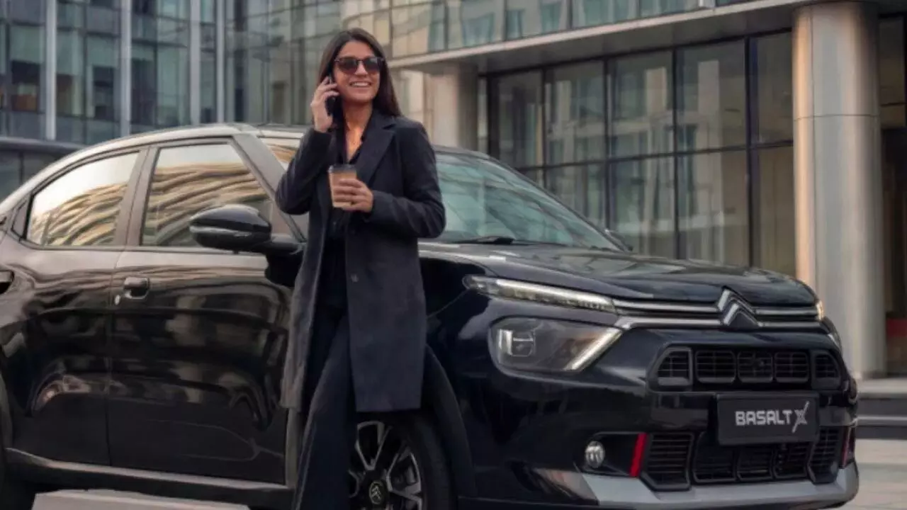 Citroen : ఆకాశానికి సిట్రోయెన్ ధరలు..ఏకంగా రూ.45,000 పెంచుతూ కంపెనీ సంచలన నిర్ణయం Citroen : ఆకాశానికి సిట్రోయెన్ ధరలు..ఏకంగా రూ.45,000 పెంచుతూ కంపెనీ సంచలన నిర్ణయం