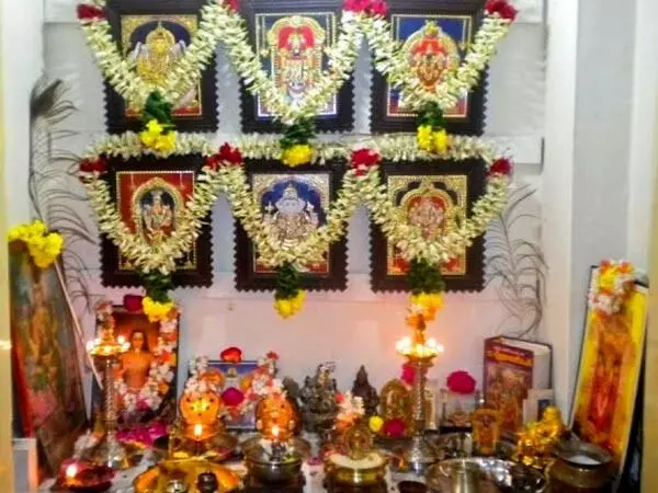 Height for Idols at Home: ఇంట్లో విగ్రహాలు ఎంత ఎత్తులో ఉండాలి.? Height for Idols at Home: ఇంట్లో విగ్రహాలు ఎంత ఎత్తులో ఉండాలి.?