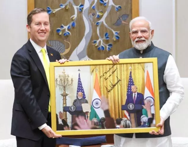 Sergio Gore: సెర్గియో గోర్: అమెరికా-భారత్ సంబంధాల్లో కొత్త మలుపు.. ట్రంప్ విధేయుడి పాత్ర ఎంతటి ప్రభావవంతమైంది? Sergio Gore: సెర్గియో గోర్: అమెరికా-భారత్ సంబంధాల్లో కొత్త మలుపు.. ట్రంప్ విధేయుడి పాత్ర ఎంతటి ప్రభావవంతమైంది?
