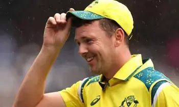Hazlewood Also Ruled Out: ఆస్ట్రేలియాకు వరుస షాక్లు.. హేజిల్వుడ్ కూడా దూరం! Hazlewood Also Ruled Out: ఆస్ట్రేలియాకు వరుస షాక్లు.. హేజిల్వుడ్ కూడా దూరం!