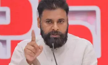 AP Deputy Chief Minister Pawan Kalyan: పవన్ కల్యాణ్: తిరుమలలో వైకాపా అపచారం మహాపాపమే.. కల్తీ నెయ్యితో లడ్డూ తయారీపై సిట్ నివేదిక స్పష్టం AP Deputy Chief Minister Pawan Kalyan: పవన్ కల్యాణ్: తిరుమలలో వైకాపా అపచారం మహాపాపమే.. కల్తీ నెయ్యితో లడ్డూ తయారీపై సిట్ నివేదిక స్పష్టం