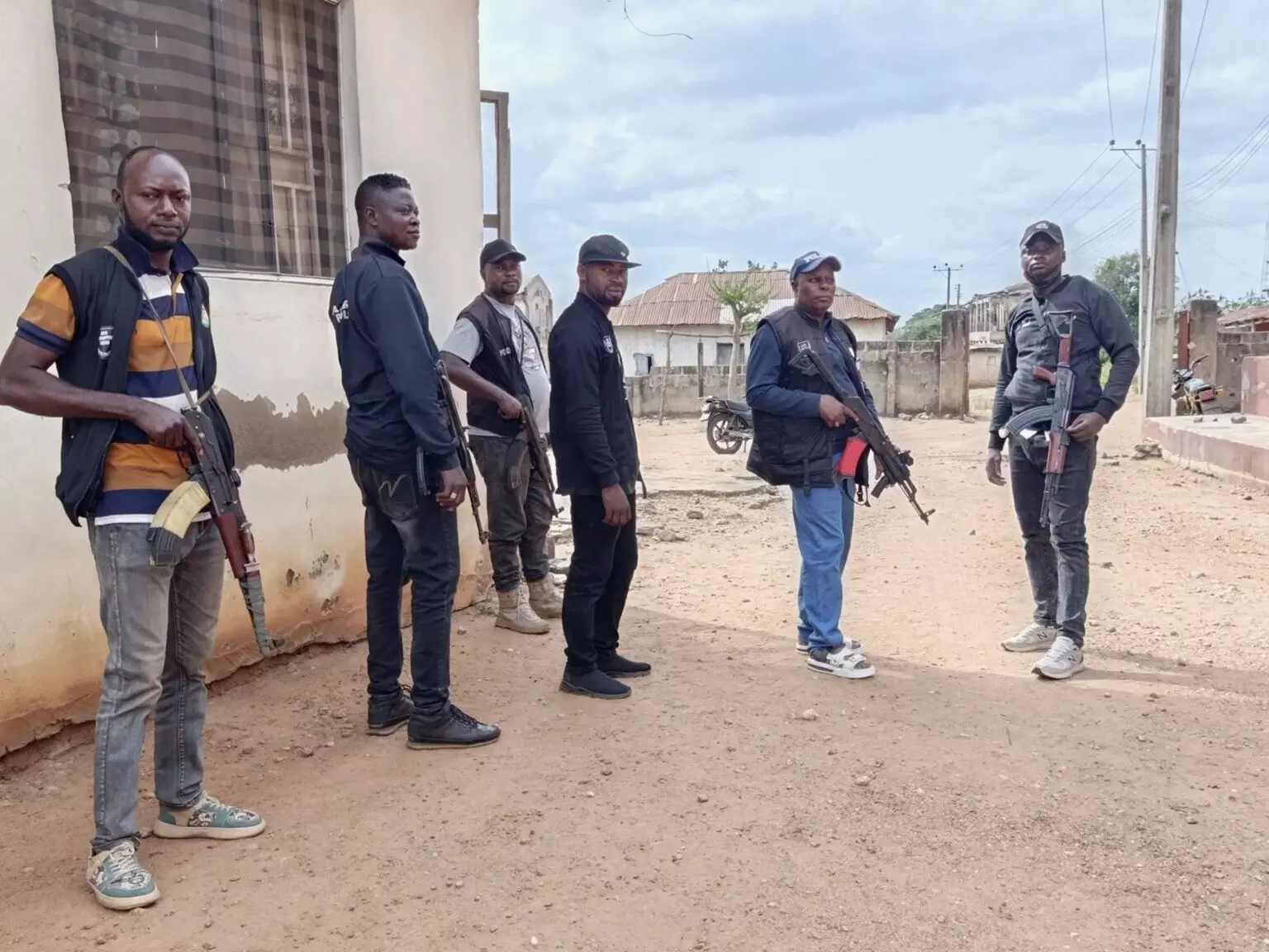 Massacre in Nigeria: నైజీరియాలో ఘోర ఊచకోత.. దాదాపు 200 మంది మృతి Massacre in Nigeria: నైజీరియాలో ఘోర ఊచకోత.. దాదాపు 200 మంది మృతి