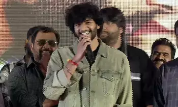 Hero Chandrahass: బరాబర్ప్రేమిస్తా హీరో చంద్రహాస్పై కేసు Hero Chandrahass: బరాబర్ప్రేమిస్తా హీరో చంద్రహాస్పై కేసు