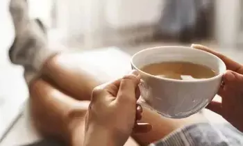 Drinking Cold Tea: కోల్డ్ టీ తాగుతున్నారా? చల్లని టీ వల్ల కలిగే లాభాలేంటి.. పొంచి ఉన్న ప్రమాదాలేంటి? Drinking Cold Tea: కోల్డ్ టీ తాగుతున్నారా? చల్లని టీ వల్ల కలిగే లాభాలేంటి.. పొంచి ఉన్న ప్రమాదాలేంటి?