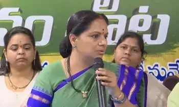 Former MLC Kavitha: కవిత ఫైర్: మున్సిపల్ ఎన్నికల్లో బీఆర్ఎస్ ప్రచారం లేదు.. బీసీలు ఆలోచించుకోవాలి! Former MLC Kavitha: కవిత ఫైర్: మున్సిపల్ ఎన్నికల్లో బీఆర్ఎస్ ప్రచారం లేదు.. బీసీలు ఆలోచించుకోవాలి!