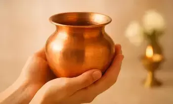 Keep Ganga Jal at Home: ఇంట్లో గంగాజలం ఉందా? వాస్తు ప్రకారం ఈ తప్పులు చేస్తే పుణ్యం కంటే దోషమే ఎక్కువ.. Keep Ganga Jal at Home: ఇంట్లో గంగాజలం ఉందా? వాస్తు ప్రకారం ఈ తప్పులు చేస్తే పుణ్యం కంటే దోషమే ఎక్కువ..