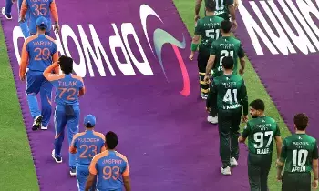 Uncertainty Over India–Pakistan Match: భారత్-పాక్ మ్యాచ్పై సందిగ్ధత: రద్దు వార్తలను కొట్టిపారేసిన శ్రీలంక పోలీసులు! Uncertainty Over India–Pakistan Match: భారత్-పాక్ మ్యాచ్పై సందిగ్ధత: రద్దు వార్తలను కొట్టిపారేసిన శ్రీలంక పోలీసులు!