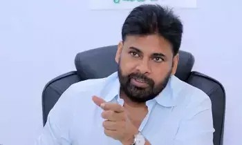 Deputy CM Pawan Kalyan: హిందువులు నిద్రాణం వదిలి స్పృహతో ధర్మ రక్షణకు సిద్ధపడాలి: ఉప ముఖ్యమంత్రి పవన్ కల్యాణ్ Deputy CM Pawan Kalyan: హిందువులు నిద్రాణం వదిలి స్పృహతో ధర్మ రక్షణకు సిద్ధపడాలి: ఉప ముఖ్యమంత్రి పవన్ కల్యాణ్