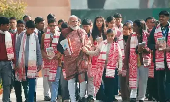 Prime Minister Modi’s Advice: ప్రధాని మోదీ సలహా: మార్కులపై వ్యామోహం వద్దు, జీవిత వికాసంపై దృష్టి పెట్టండి Prime Minister Modi’s Advice: ప్రధాని మోదీ సలహా: మార్కులపై వ్యామోహం వద్దు, జీవిత వికాసంపై దృష్టి పెట్టండి