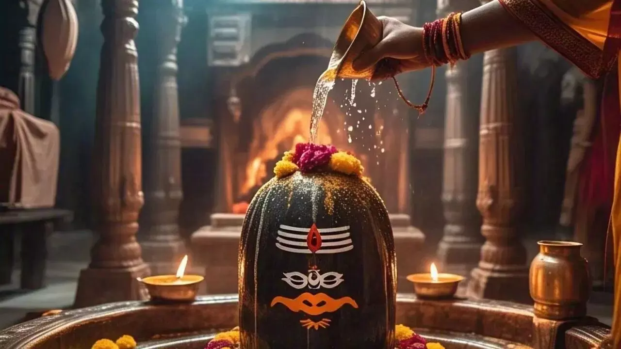 Maha Shivaratri 2026: మహాశివరాత్రి 2026: జలాభిషేకానికి శుభ ముహూర్తాలివే.. Maha Shivaratri 2026: మహాశివరాత్రి 2026: జలాభిషేకానికి శుభ ముహూర్తాలివే..