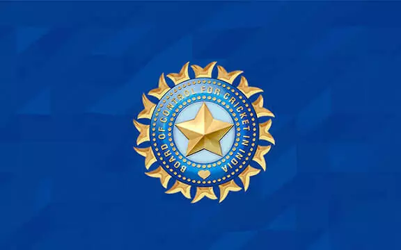 BCCI Shocks Team India Players: టీమిండియా ప్లేయర్లకు బీసీసీఐ షాక్: వరల్డ్ కప్లో నో ఫ్యామిలీ రూల్! BCCI Shocks Team India Players: టీమిండియా ప్లేయర్లకు బీసీసీఐ షాక్: వరల్డ్ కప్లో నో ఫ్యామిలీ రూల్!