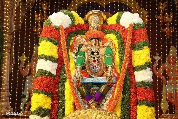 Lord Srinivasa: సింహ వాహనంపై యోగనరసింహుడి అలంకారంలో శ్రీనివాసుడు Lord Srinivasa: సింహ వాహనంపై యోగనరసింహుడి అలంకారంలో శ్రీనివాసుడు