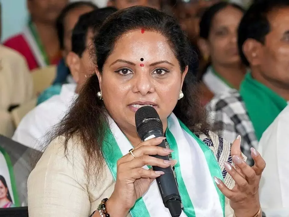 Kavitha Slams Government: కవిత ఆగ్రహం: మున్సిపల్ ఎన్నికలు, ప్రభుత్వ విధానాలపై తీవ్ర విమర్శలు.. సీఎం నిజాలు చెప్పాలి! Kavitha Slams Government: కవిత ఆగ్రహం: మున్సిపల్ ఎన్నికలు, ప్రభుత్వ విధానాలపై తీవ్ర విమర్శలు.. సీఎం నిజాలు చెప్పాలి!