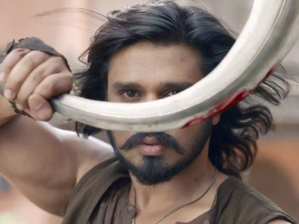 ‘Swayambhu’ Roars: నిఖిల్ మాస్ ట్రాన్స్ఫార్మేషన్.. పాన్-వరల్డ్ రేంజ్లో స్వయంభు గర్జన! ‘Swayambhu’ Roars: నిఖిల్ మాస్ ట్రాన్స్ఫార్మేషన్.. పాన్-వరల్డ్ రేంజ్లో స్వయంభు గర్జన!