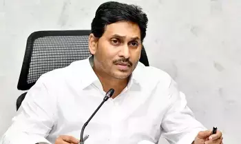 YSR Congress Party (YCP) President Y.S. Jaganmohan Reddy: అసెంబ్లీలో ప్రతిపక్ష నేత హోదా ఇవ్వకుండా నా గొంతు అణచివేయాలనే ఉద్దేశం YSR Congress Party (YCP) President Y.S. Jaganmohan Reddy: అసెంబ్లీలో ప్రతిపక్ష నేత హోదా ఇవ్వకుండా నా గొంతు అణచివేయాలనే ఉద్దేశం