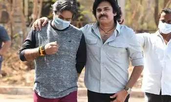 Buzz for ‘Ustaad Bhagat Singh’ Updates: ఉస్తాద్ భగత్ సింగ్ అప్డేట్స్ కోసం ఫ్యాన్స్ రచ్చ.. హరీశ్ శంకర్ ఎమోషనల్ పోస్ట్.. Buzz for ‘Ustaad Bhagat Singh’ Updates: ఉస్తాద్ భగత్ సింగ్ అప్డేట్స్ కోసం ఫ్యాన్స్ రచ్చ.. హరీశ్ శంకర్ ఎమోషనల్ పోస్ట్..