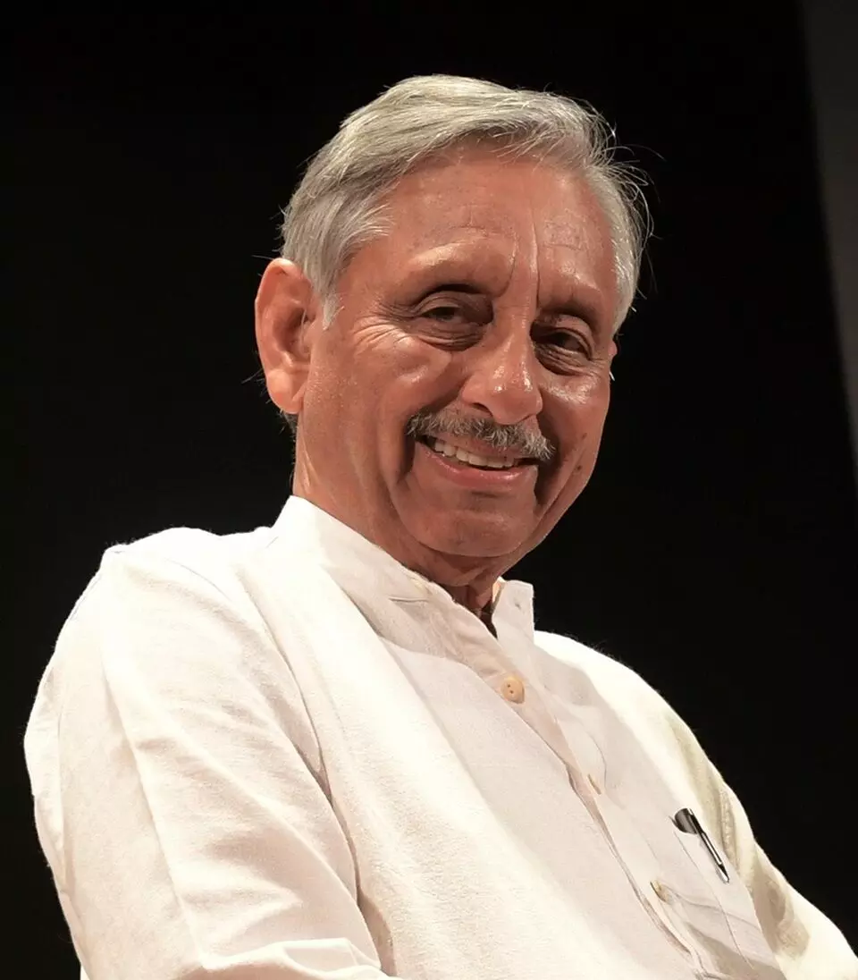 Senior Congress Leader Mani Shankar Aiyar: పినరయి విజయన్ ప్రభుత్వం అధికారంలోకి రానుంది- కాంగ్రెస్ సీనియర్ నేత మణిశంకర్ అయ్యర్ Senior Congress Leader Mani Shankar Aiyar: పినరయి విజయన్ ప్రభుత్వం అధికారంలోకి రానుంది- కాంగ్రెస్ సీనియర్ నేత మణిశంకర్ అయ్యర్