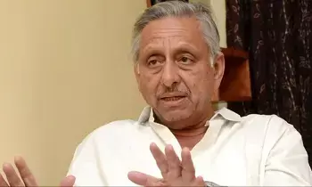 Senior Congress leader Mani Shankar Aiyar: కాంగ్రెస్ బలమే అసమ్మతి.. దాన్ని అణచివేస్తే వినాశనమే! Senior Congress leader Mani Shankar Aiyar: కాంగ్రెస్ బలమే అసమ్మతి.. దాన్ని అణచివేస్తే వినాశనమే!