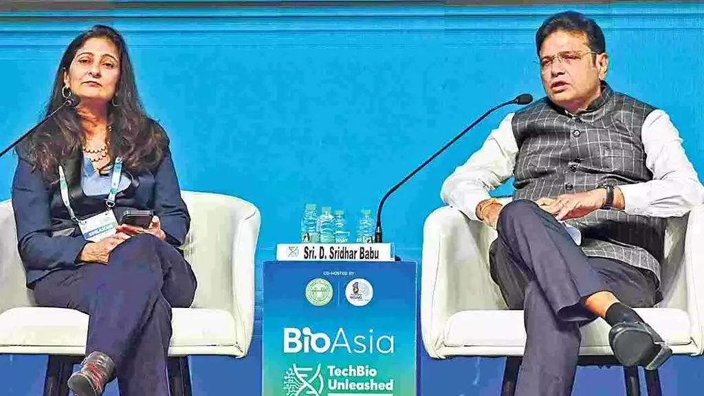 BioAsia 2026 Summit: బయో ఆసియా 2026 సదస్సు : పేదలకు చౌక ఔషధాలు అందించడమే లక్ష్యం BioAsia 2026 Summit: బయో ఆసియా 2026 సదస్సు : పేదలకు చౌక ఔషధాలు అందించడమే లక్ష్యం