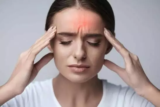 Sudden Severe Headache and Anxiety: అకస్మాత్తుగా తీవ్రమైన తలనొప్పి, ఆందోళన వస్తున్నాయా? అసలు విషయం ఏంటో తెలుసా..? Sudden Severe Headache and Anxiety: అకస్మాత్తుగా తీవ్రమైన తలనొప్పి, ఆందోళన వస్తున్నాయా? అసలు విషయం ఏంటో తెలుసా..?