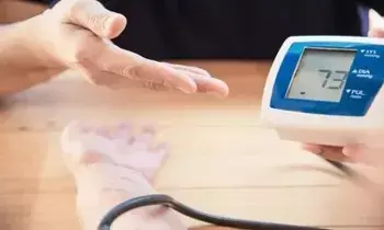 Say Goodbye to BP Medicines: బీపీ మందులకు స్వస్తి పలకండి.. అధిక రక్తపోటును నయం చేసే ఆయుర్వేద రహస్యాలివే.. Say Goodbye to BP Medicines: బీపీ మందులకు స్వస్తి పలకండి.. అధిక రక్తపోటును నయం చేసే ఆయుర్వేద రహస్యాలివే..